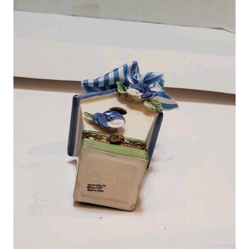 Birdhouse Shaped Hanging Trinket Box With Ribbon Patsy Floral Decorations - Picture 7 of 9
